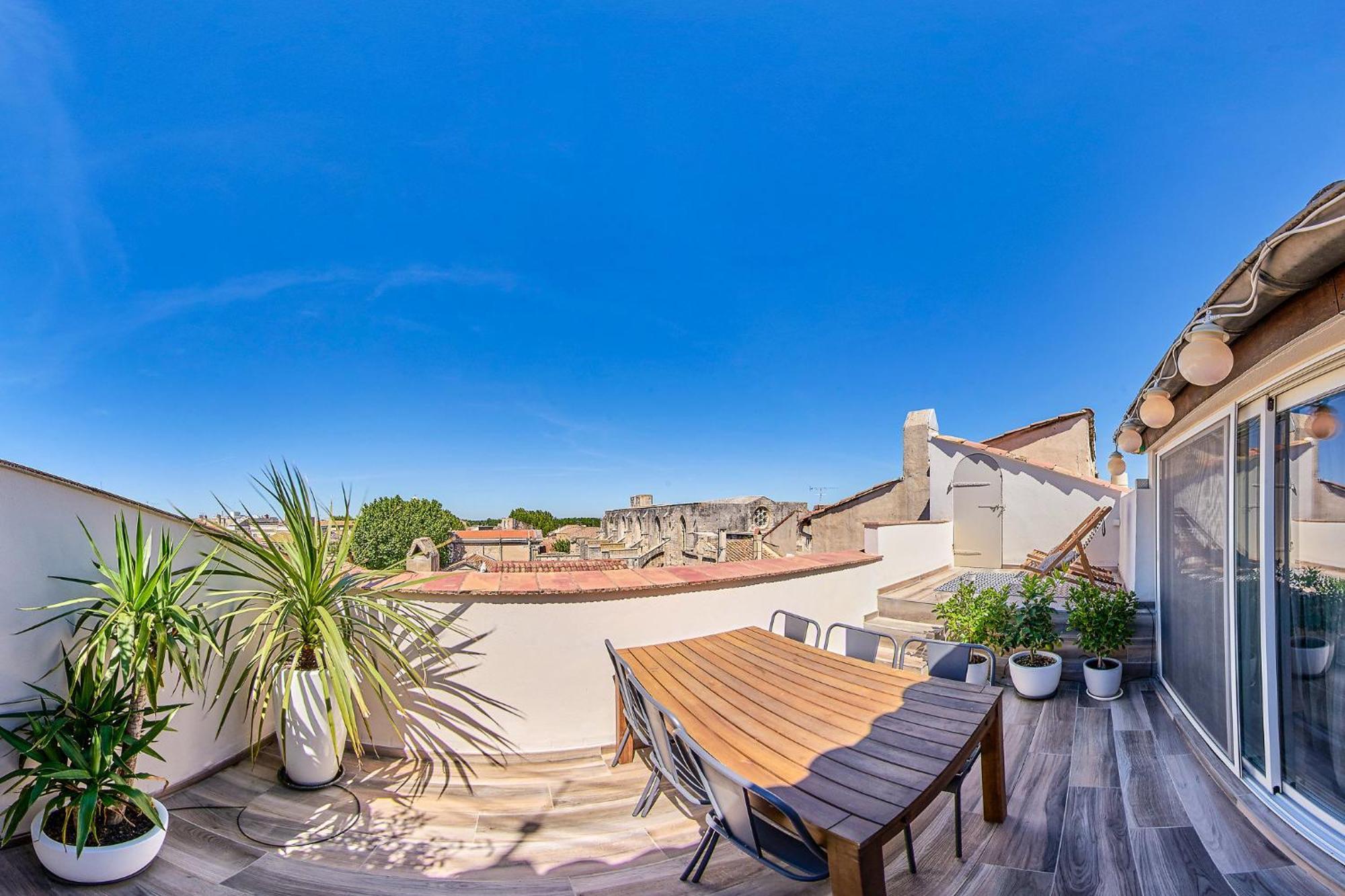 Truchet Penthouse Apartment Arles Bagian luar foto