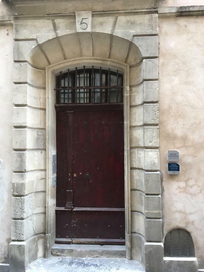 Truchet Penthouse Apartment Arles Bagian luar foto